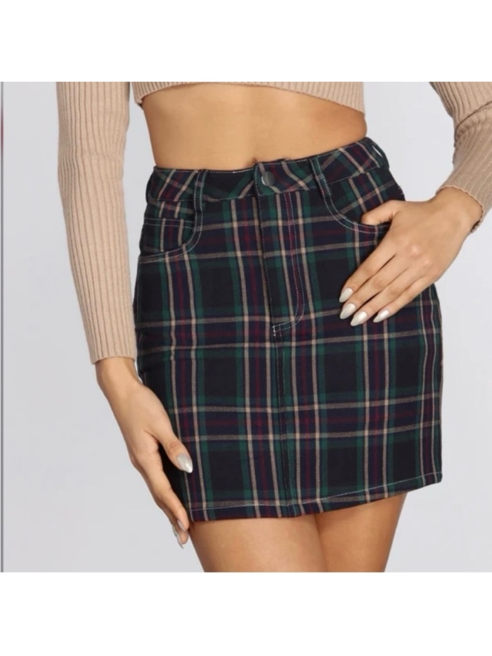 NWOT-Trendy Plaid Mini Skirt medium